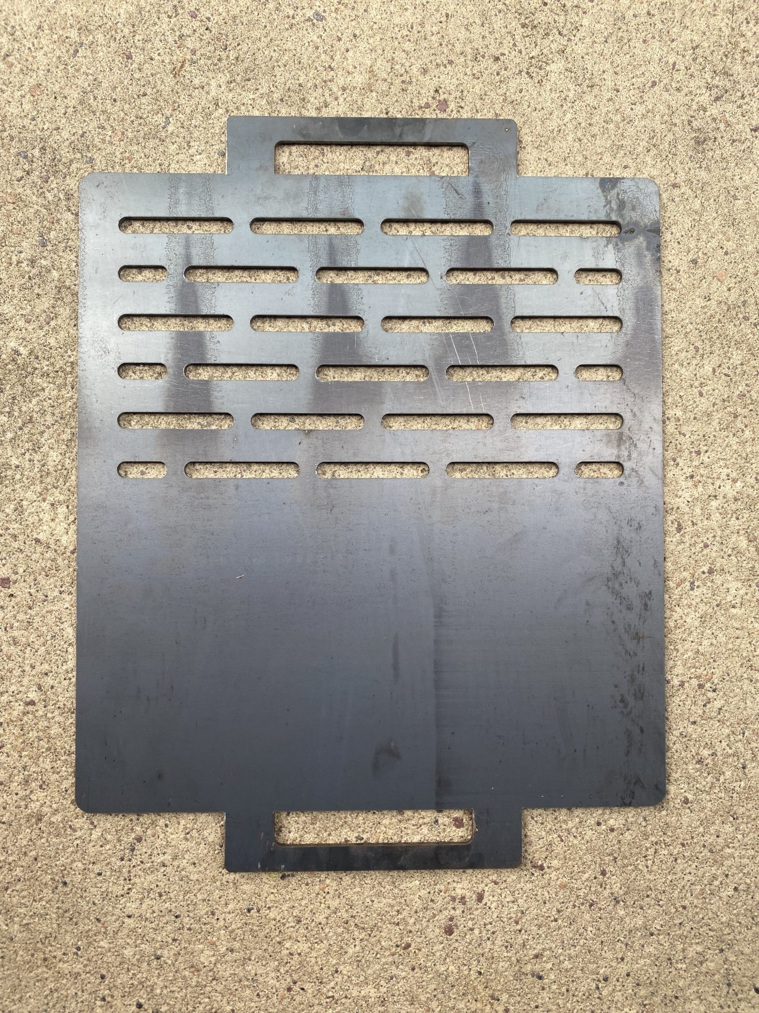 BBQ Grill Plate Hot Plate Campfire Portable Camping Barbecue. Camping
